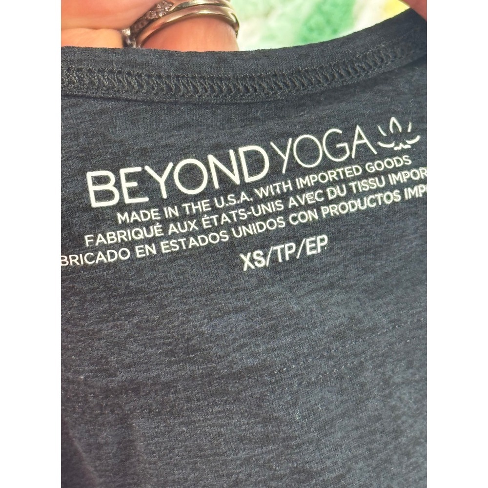 Beyond Yoga Black Racerback Cropped Tank Top Activewear XS - Picture 7 of 8